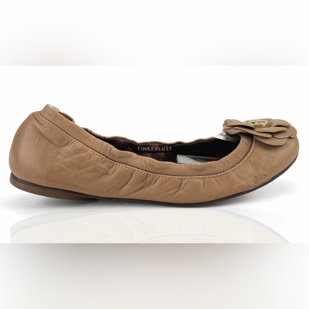 Tory Burch Shelby Camelia Flower Logo Flats size 8.5